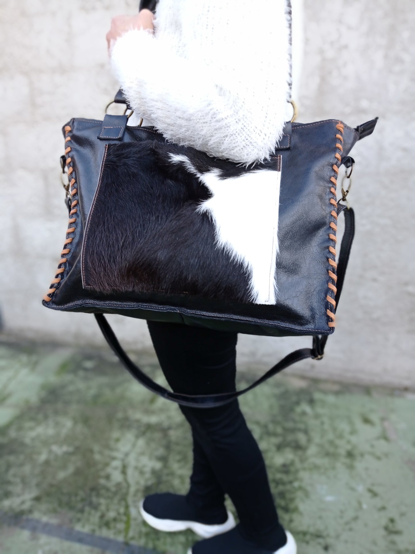 CARTERA BRUNA EN CUERO PELO