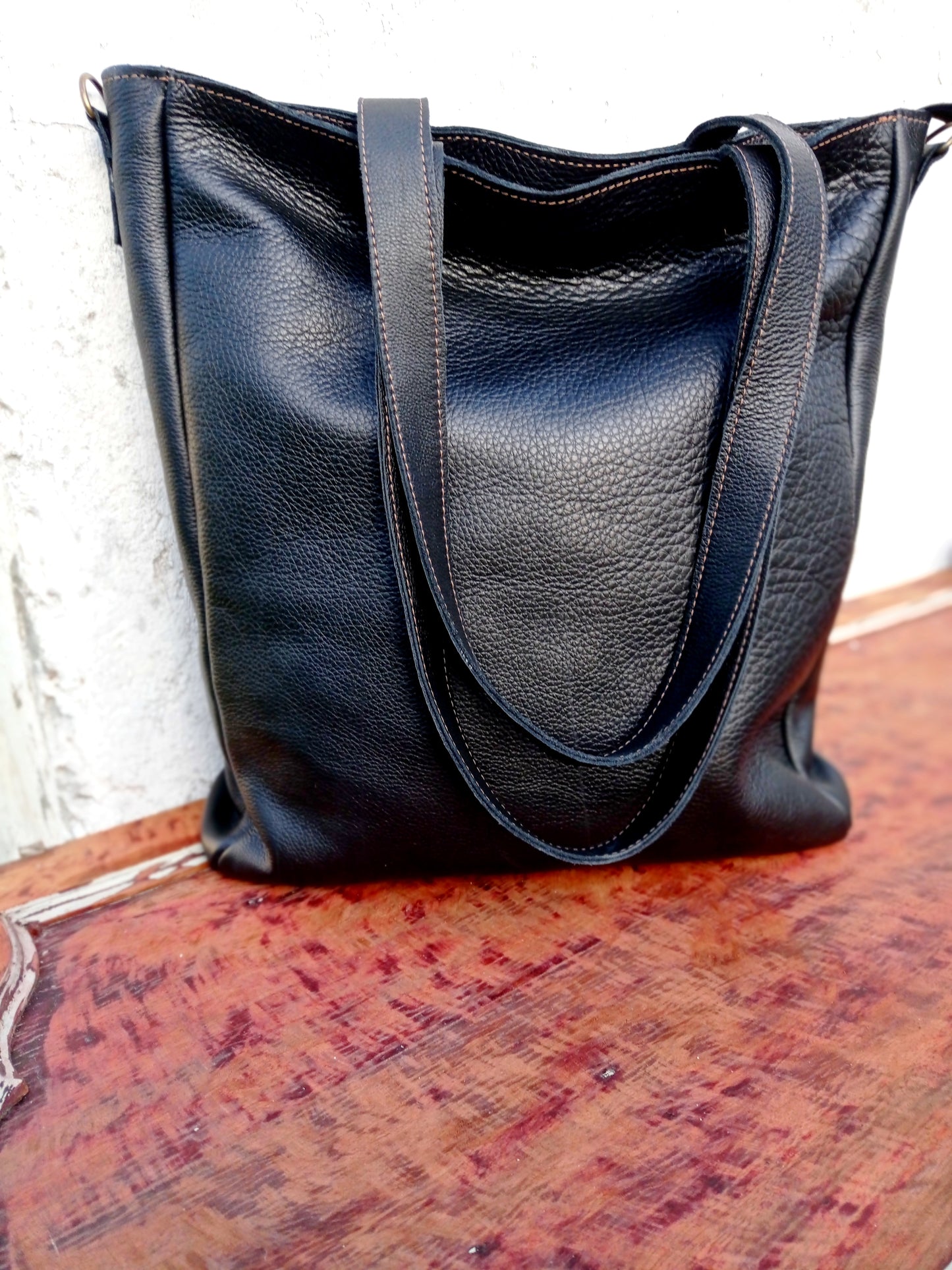 CARTERA BRUNA EN CUERO LISO